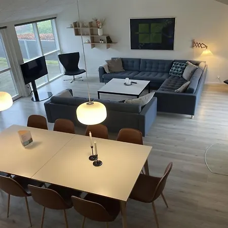 Yakari - 300m From The Sea By Interhome