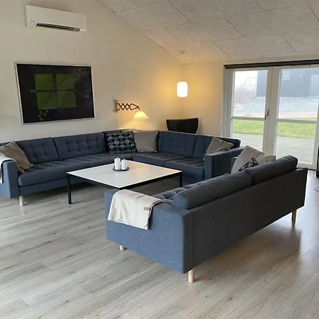 Yakari - 300m From The Sea By Interhome Feriehus