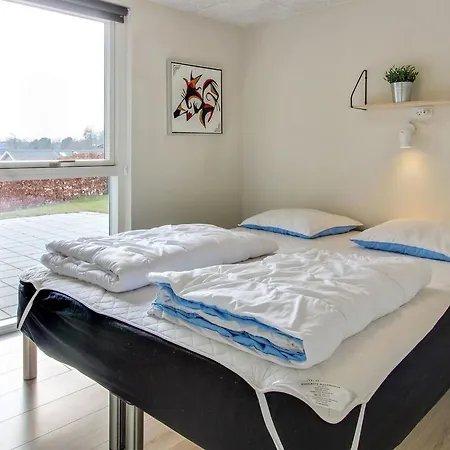 Yakari - 300m From The Sea By Interhome Feriehus *